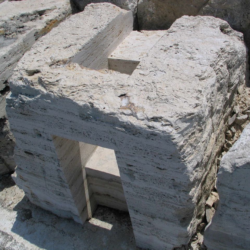 'Cube' 110 x 120 cm, Travertine, Norbert Jager